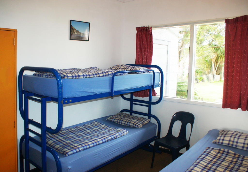 42B College House Hostel Whanganui Room photo