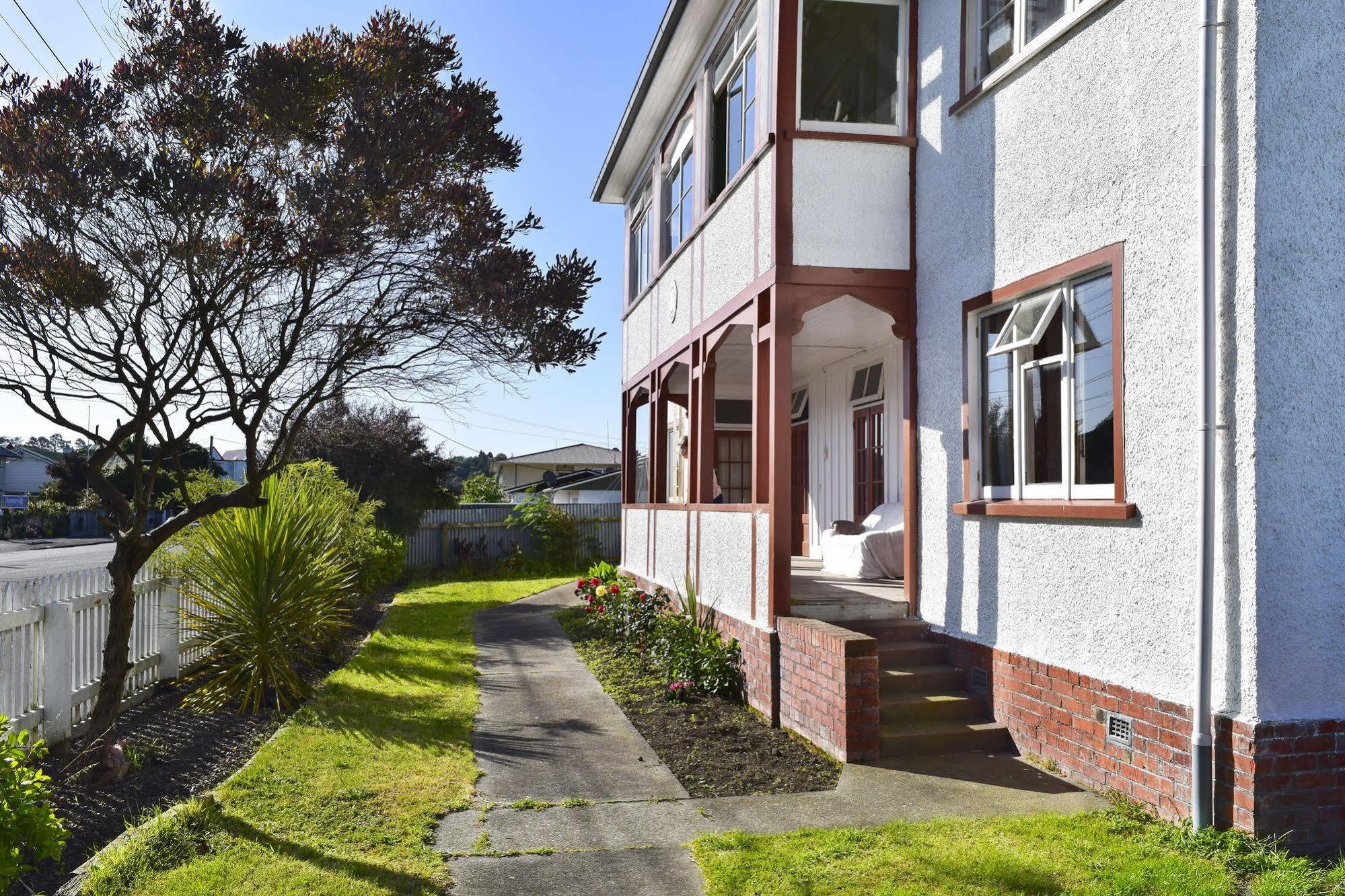42B College House Hostel Whanganui Exterior photo