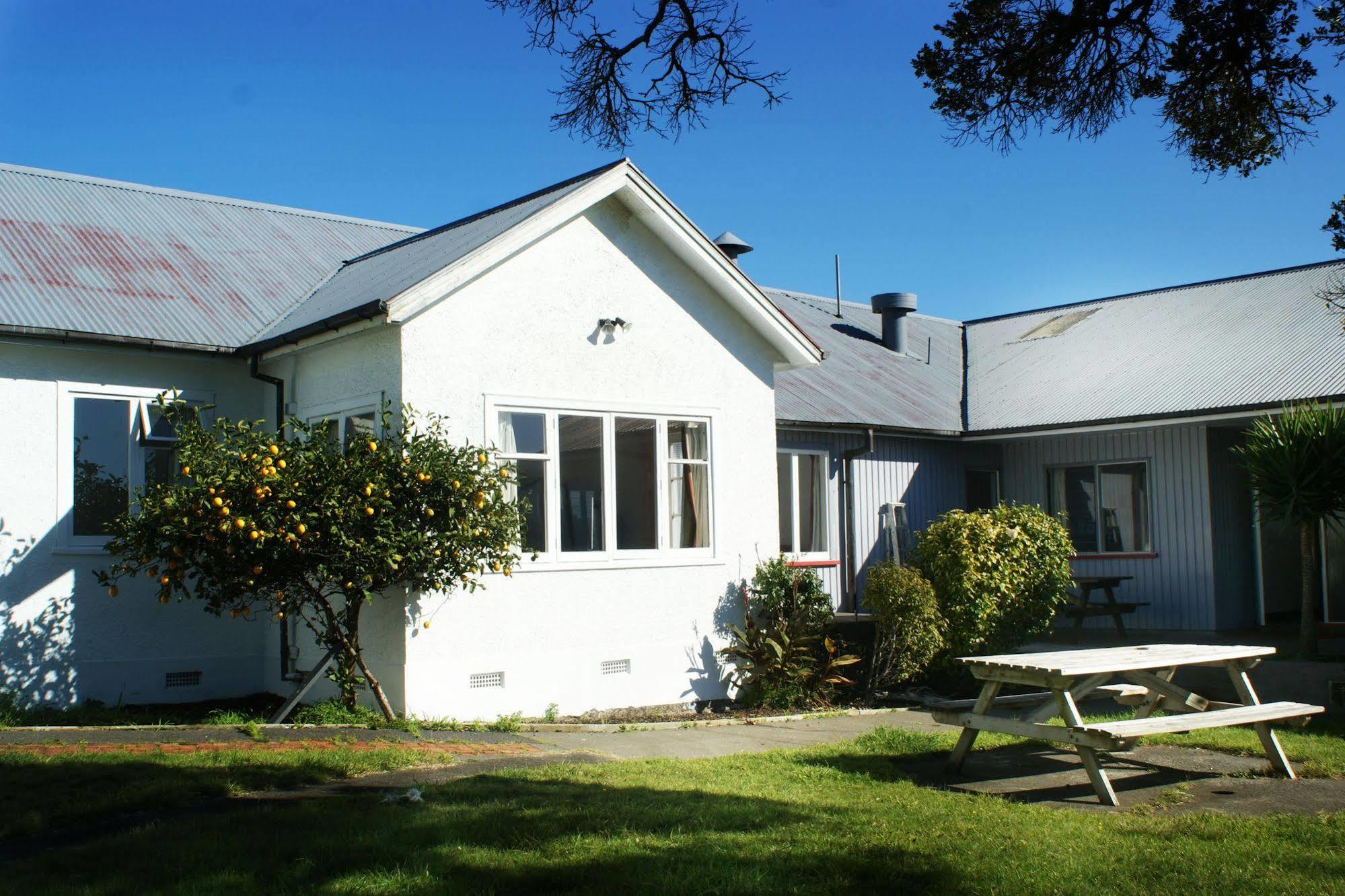 42B College House Hostel Whanganui Exterior photo