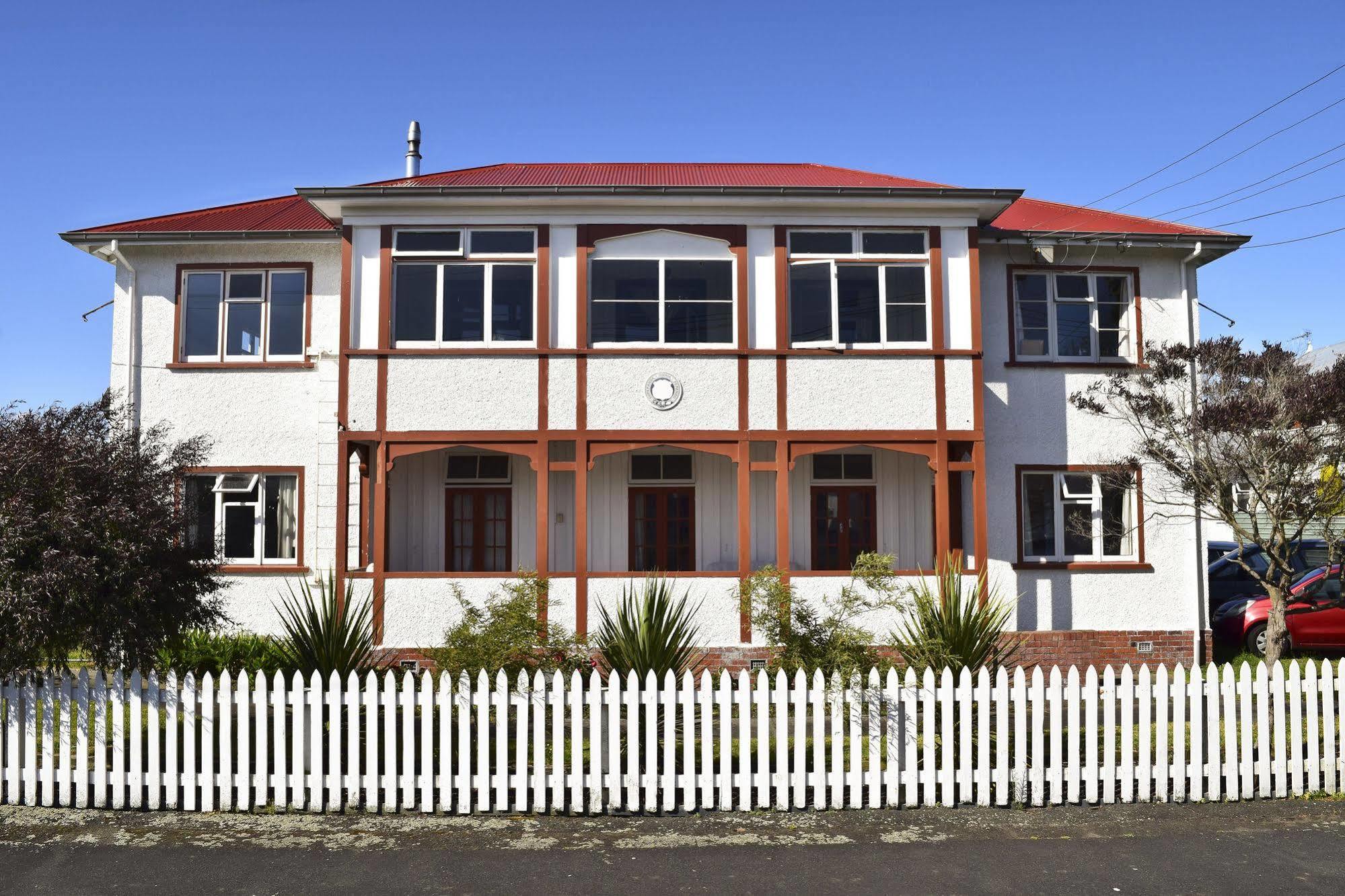 42B College House Hostel Whanganui Exterior photo